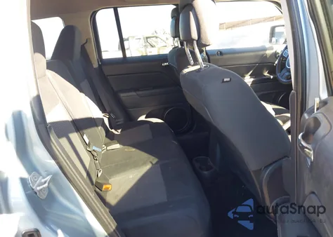 2014 Jeep Patriot Latitude z USA, uszkodzony, nr VIN 1C4NJRFB8ED601849